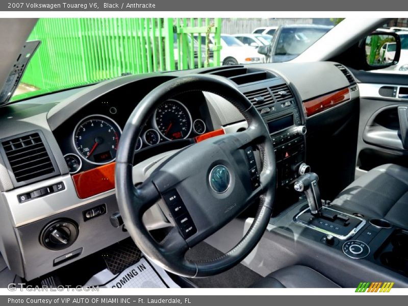 Dashboard of 2007 Touareg V6