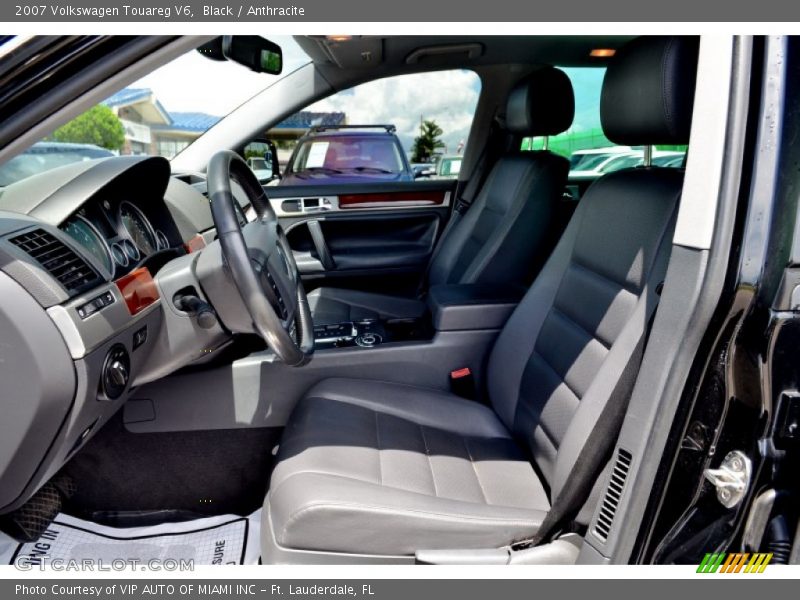  2007 Touareg V6 Anthracite Interior