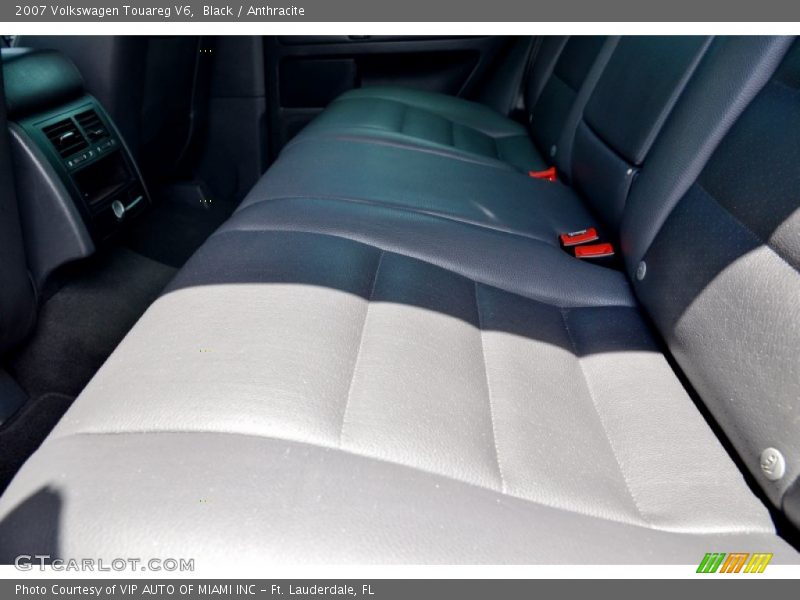 Black / Anthracite 2007 Volkswagen Touareg V6