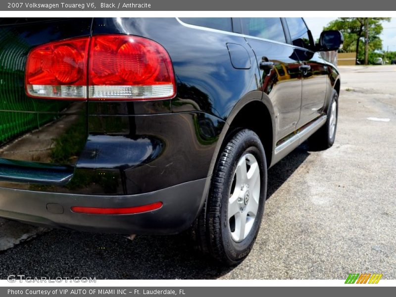 Black / Anthracite 2007 Volkswagen Touareg V6