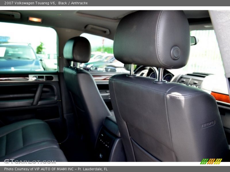 Black / Anthracite 2007 Volkswagen Touareg V6