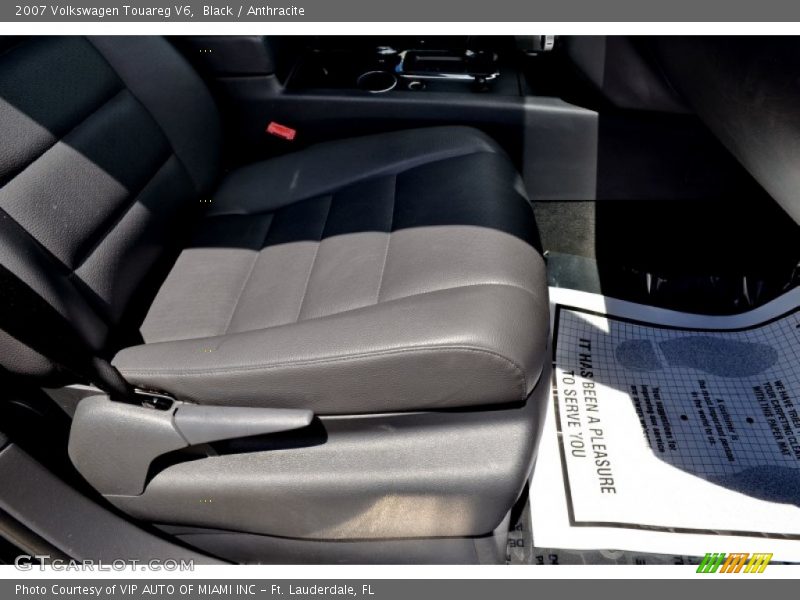 Black / Anthracite 2007 Volkswagen Touareg V6