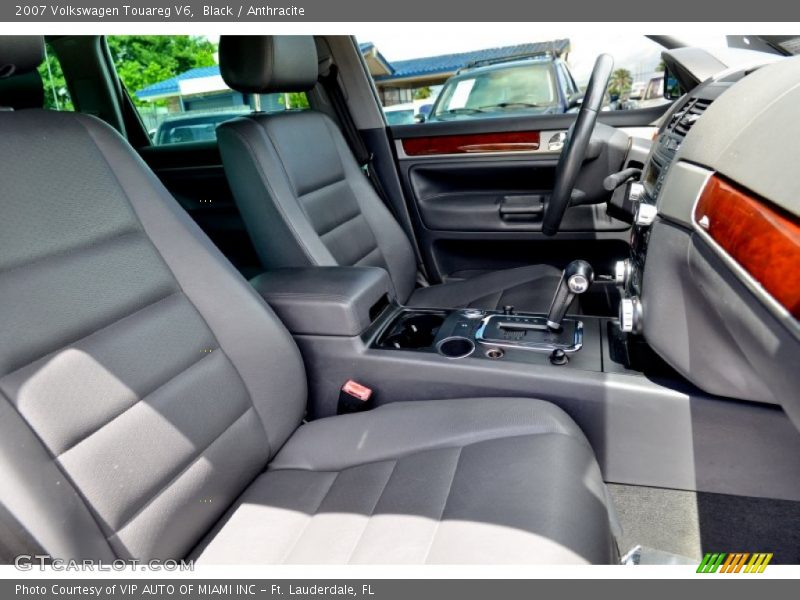 Black / Anthracite 2007 Volkswagen Touareg V6