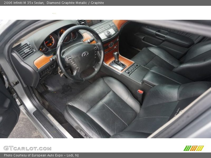  2006 M 35x Sedan Graphite Interior