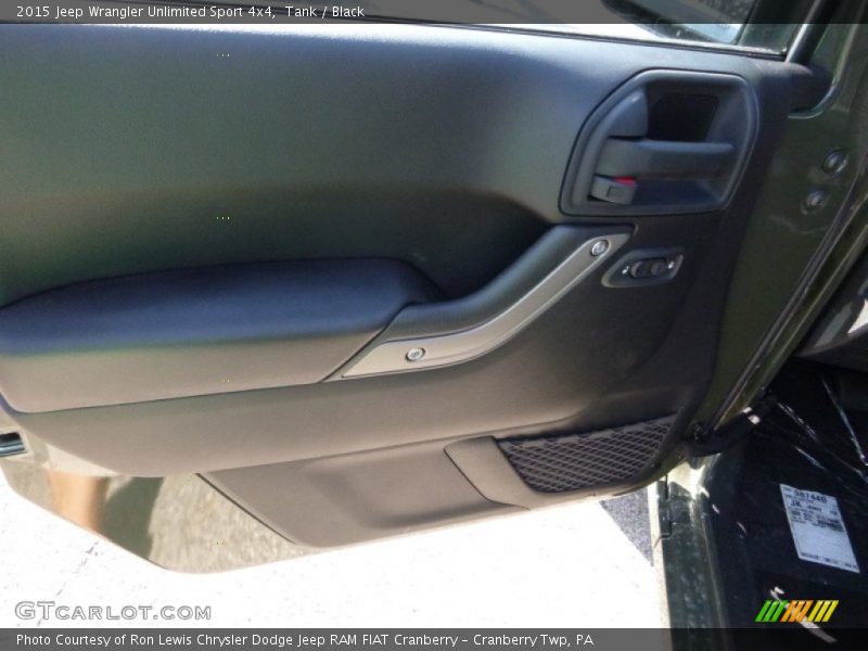 Tank / Black 2015 Jeep Wrangler Unlimited Sport 4x4