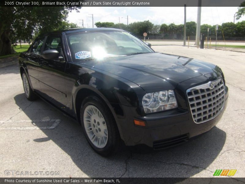 Brilliant Black Crystal Pearl / Dark Slate Gray/Light Graystone 2005 Chrysler 300