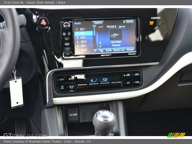 Classic Silver Metallic / Black 2016 Scion iM