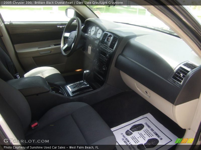 Brilliant Black Crystal Pearl / Dark Slate Gray/Light Graystone 2005 Chrysler 300