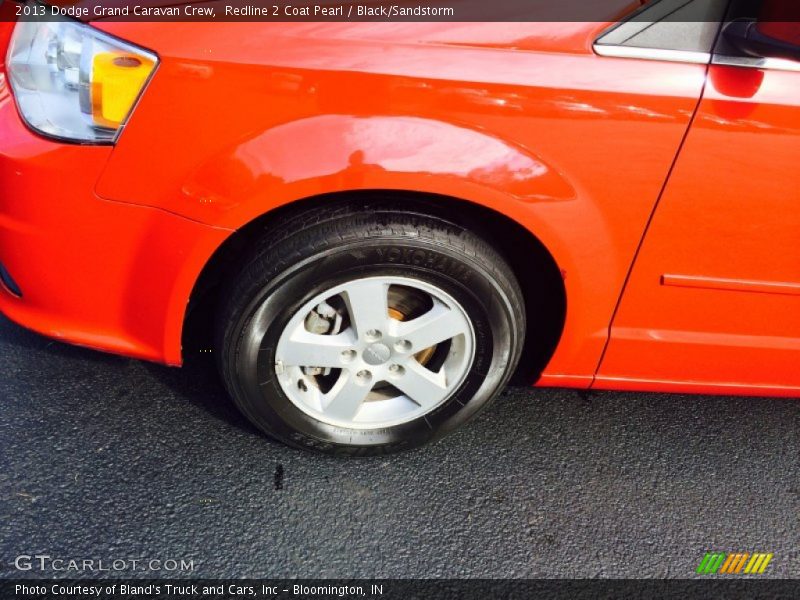 Redline 2 Coat Pearl / Black/Sandstorm 2013 Dodge Grand Caravan Crew