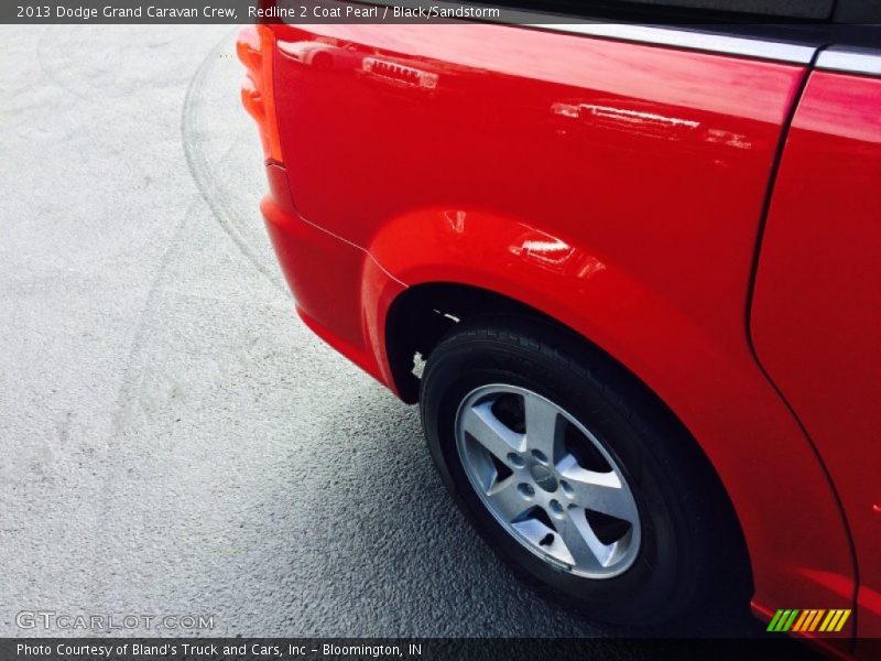 Redline 2 Coat Pearl / Black/Sandstorm 2013 Dodge Grand Caravan Crew