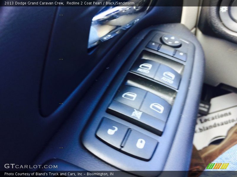 Redline 2 Coat Pearl / Black/Sandstorm 2013 Dodge Grand Caravan Crew