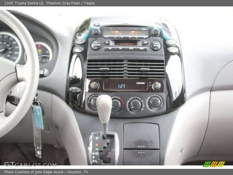 Phantom Gray Pearl / Taupe 2005 Toyota Sienna LE