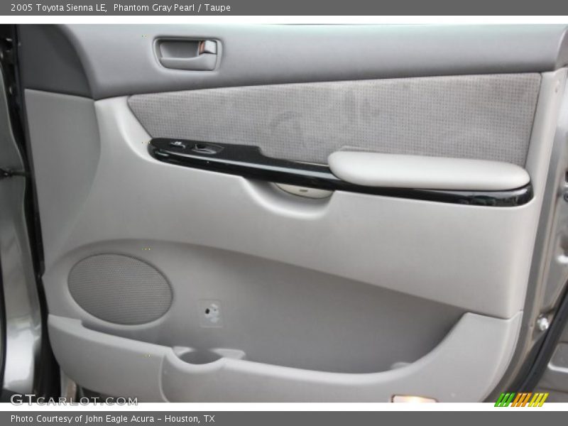 Phantom Gray Pearl / Taupe 2005 Toyota Sienna LE