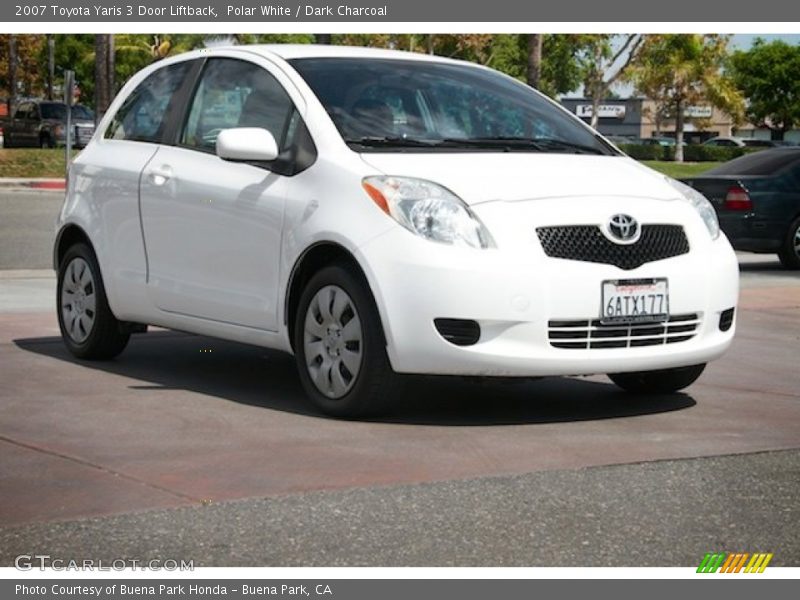 Polar White / Dark Charcoal 2007 Toyota Yaris 3 Door Liftback