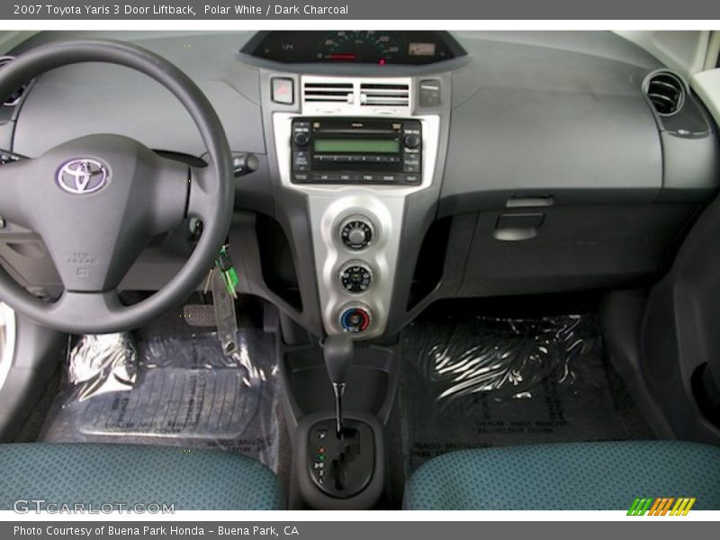 Polar White / Dark Charcoal 2007 Toyota Yaris 3 Door Liftback