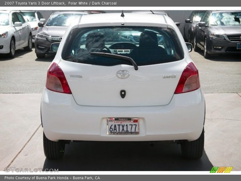 Polar White / Dark Charcoal 2007 Toyota Yaris 3 Door Liftback