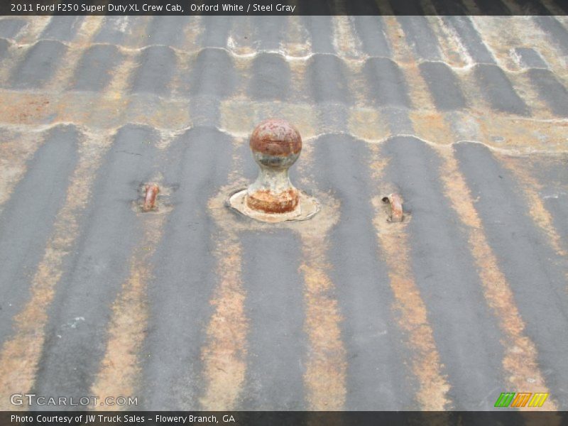 Oxford White / Steel Gray 2011 Ford F250 Super Duty XL Crew Cab