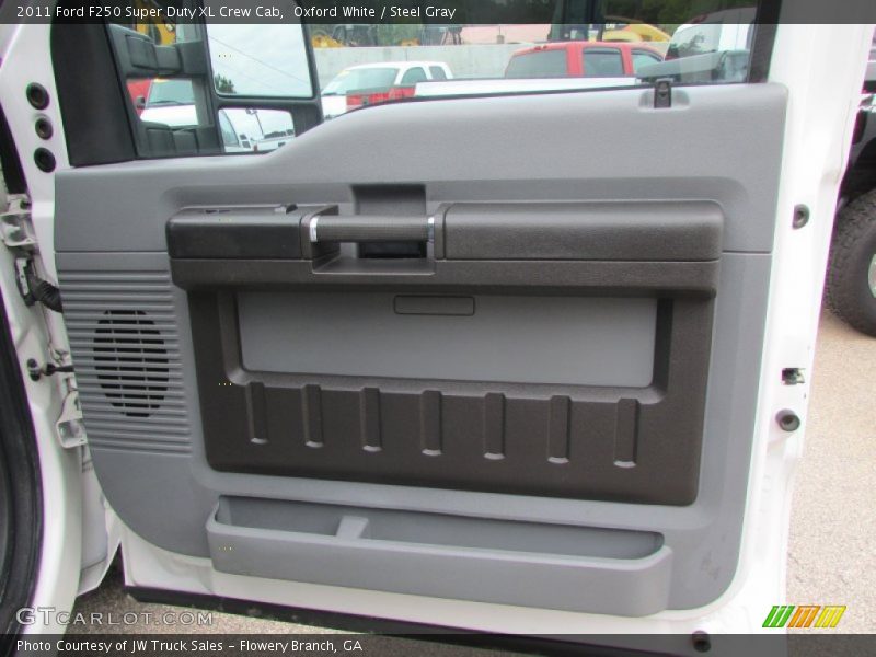 Oxford White / Steel Gray 2011 Ford F250 Super Duty XL Crew Cab