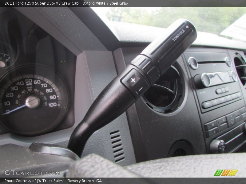 Oxford White / Steel Gray 2011 Ford F250 Super Duty XL Crew Cab