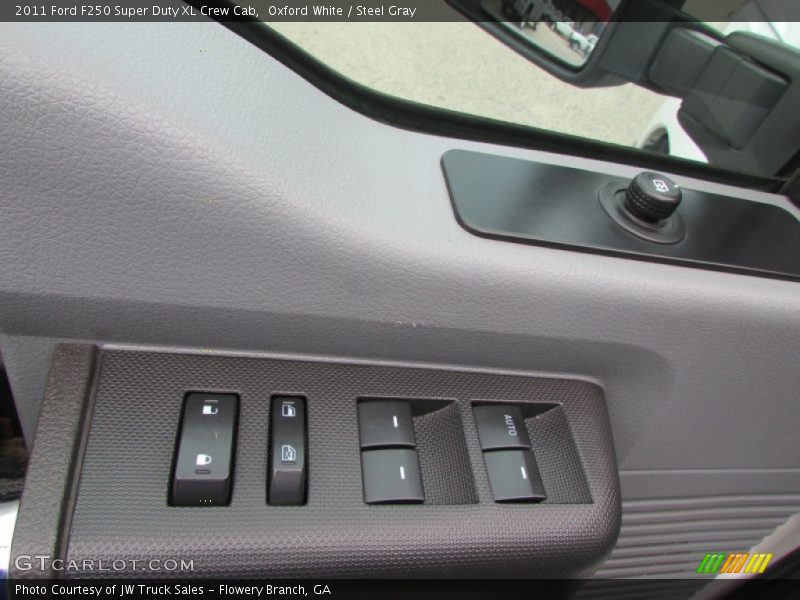 Oxford White / Steel Gray 2011 Ford F250 Super Duty XL Crew Cab
