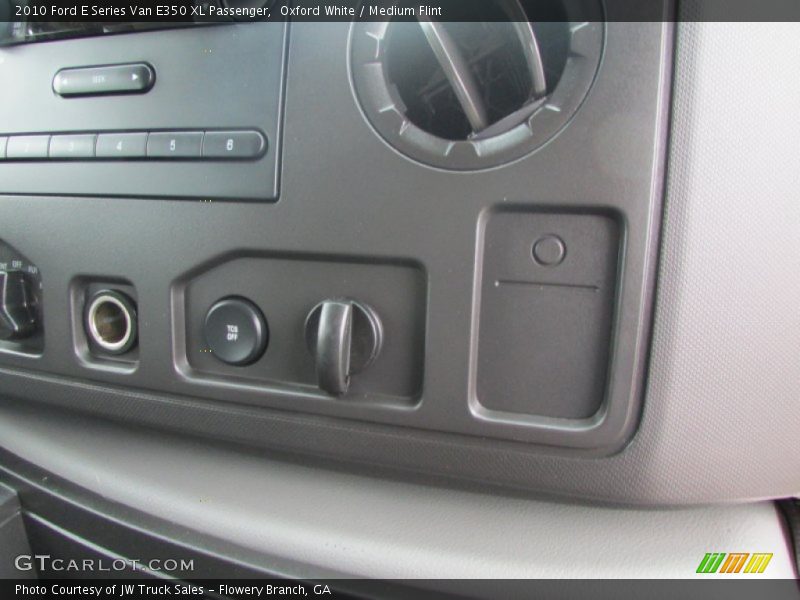 Oxford White / Medium Flint 2010 Ford E Series Van E350 XL Passenger