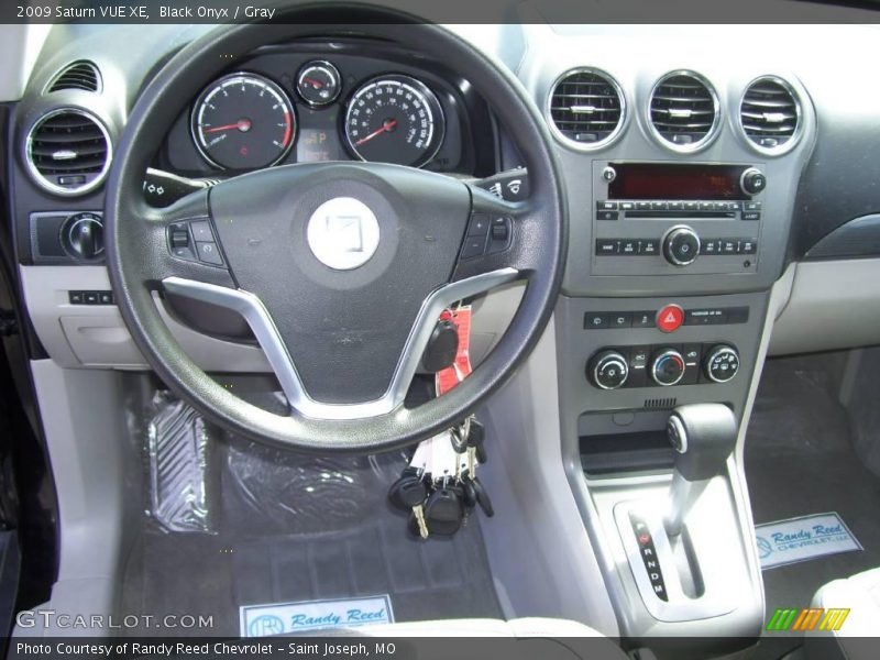 Black Onyx / Gray 2009 Saturn VUE XE