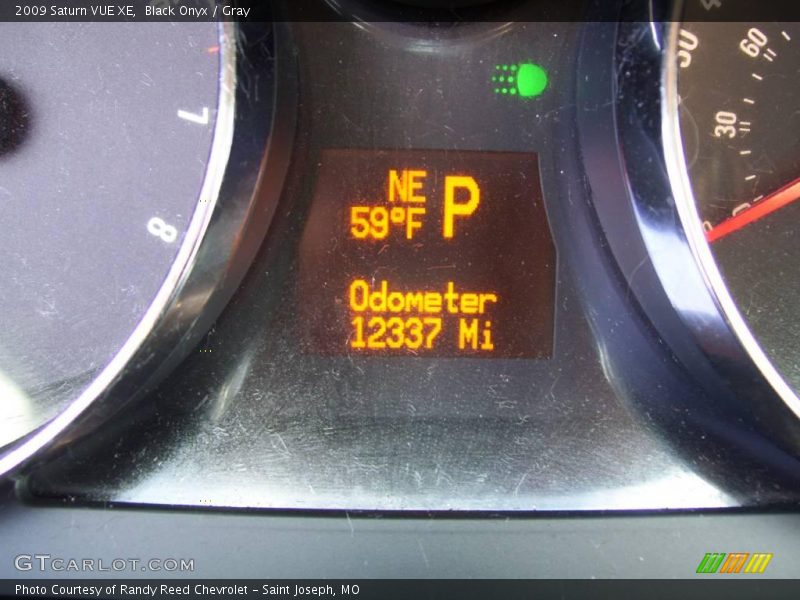 Black Onyx / Gray 2009 Saturn VUE XE