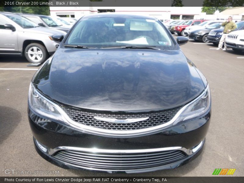 Black / Black 2016 Chrysler 200 Limited