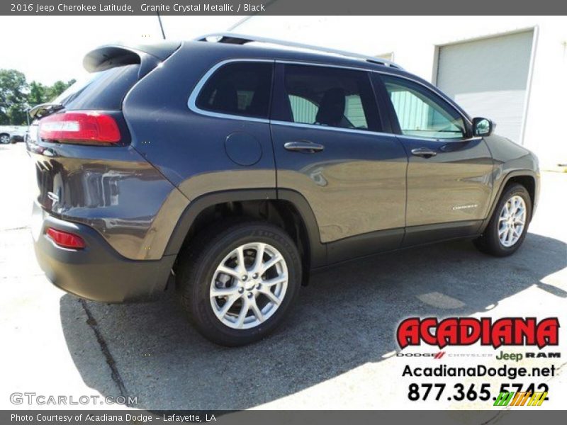 Granite Crystal Metallic / Black 2016 Jeep Cherokee Latitude