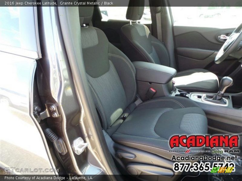 Granite Crystal Metallic / Black 2016 Jeep Cherokee Latitude