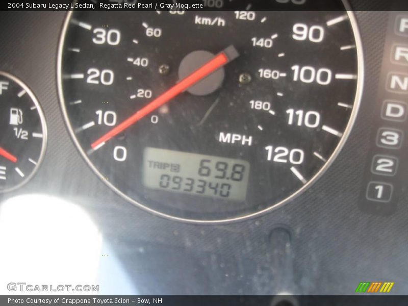 Regatta Red Pearl / Gray Moquette 2004 Subaru Legacy L Sedan