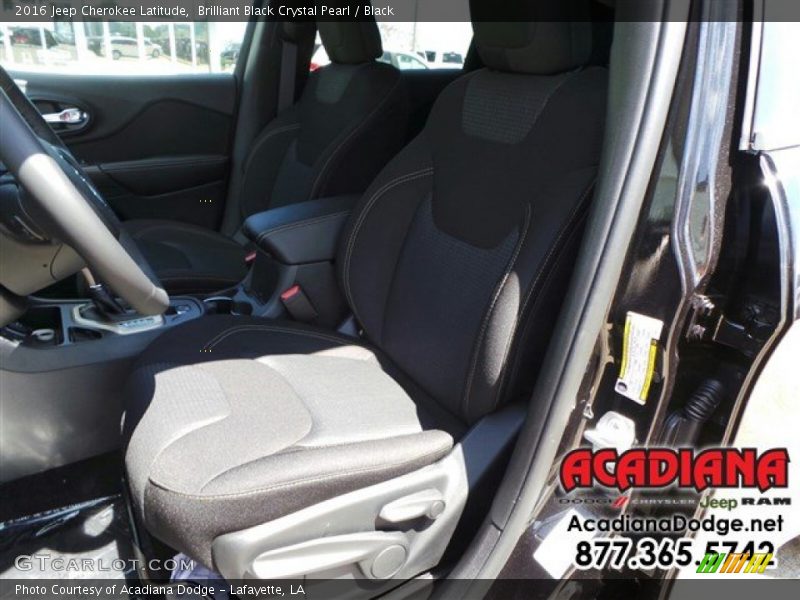Brilliant Black Crystal Pearl / Black 2016 Jeep Cherokee Latitude