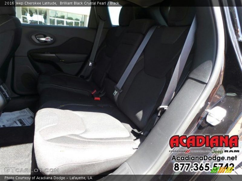 Brilliant Black Crystal Pearl / Black 2016 Jeep Cherokee Latitude