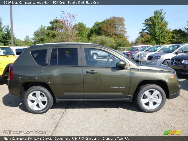 ECO Green Pearl / Dark Slate Gray 2016 Jeep Compass Latitude 4x4