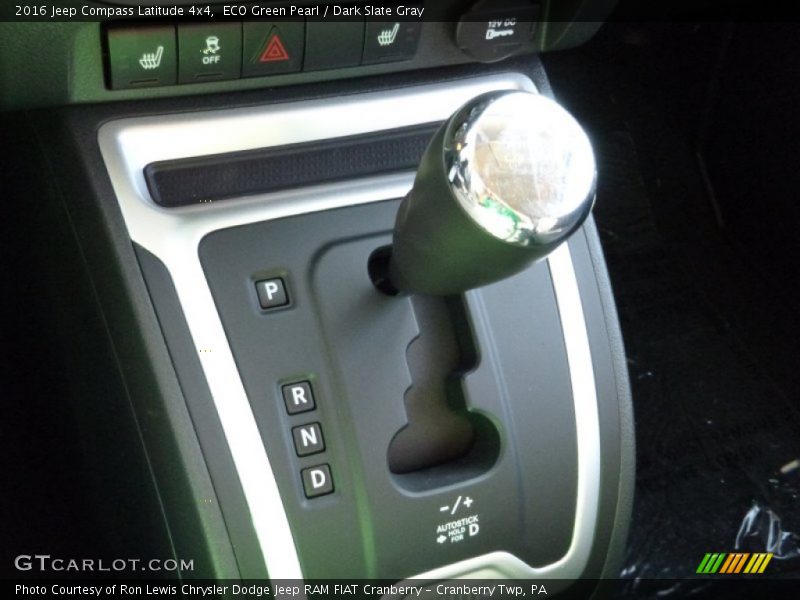 ECO Green Pearl / Dark Slate Gray 2016 Jeep Compass Latitude 4x4