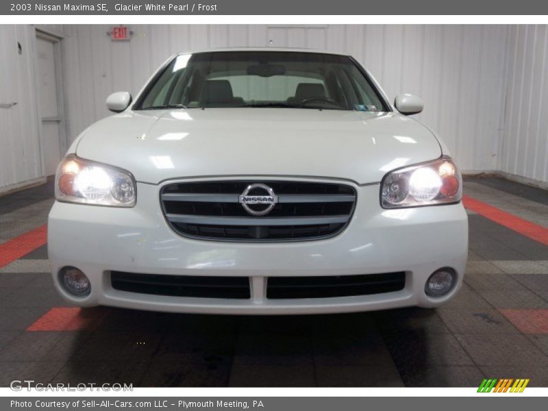 Glacier White Pearl / Frost 2003 Nissan Maxima SE