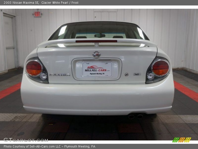Glacier White Pearl / Frost 2003 Nissan Maxima SE