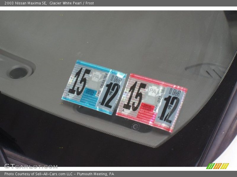 Glacier White Pearl / Frost 2003 Nissan Maxima SE