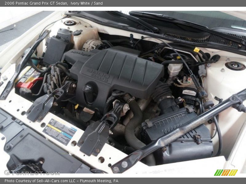 Ivory White / Sand 2006 Pontiac Grand Prix GT Sedan