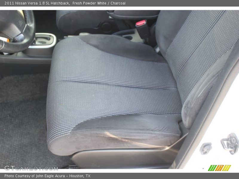 Fresh Powder White / Charcoal 2011 Nissan Versa 1.8 SL Hatchback
