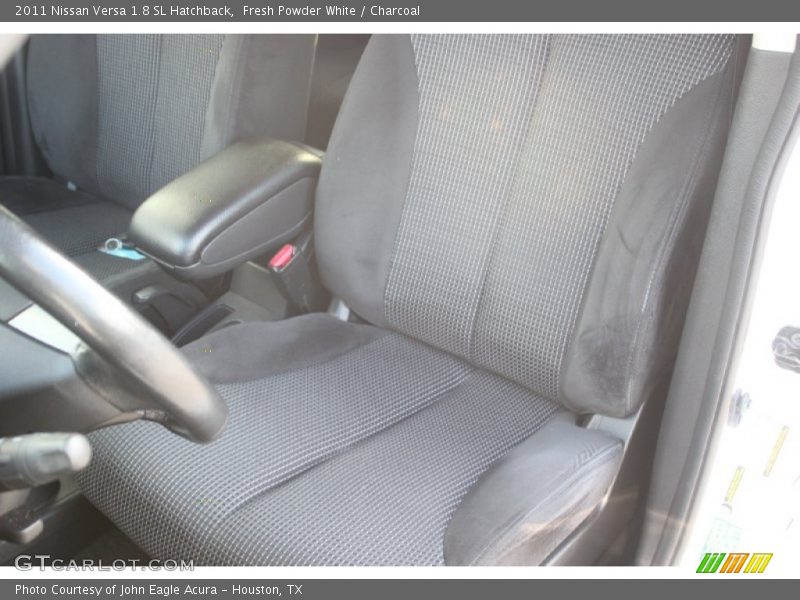 Fresh Powder White / Charcoal 2011 Nissan Versa 1.8 SL Hatchback