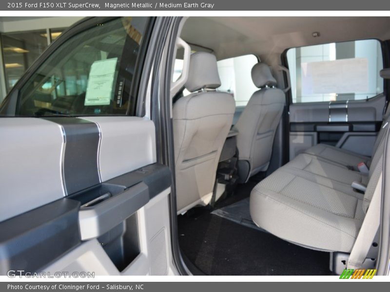 Magnetic Metallic / Medium Earth Gray 2015 Ford F150 XLT SuperCrew