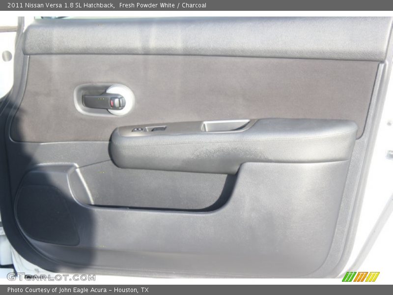 Fresh Powder White / Charcoal 2011 Nissan Versa 1.8 SL Hatchback