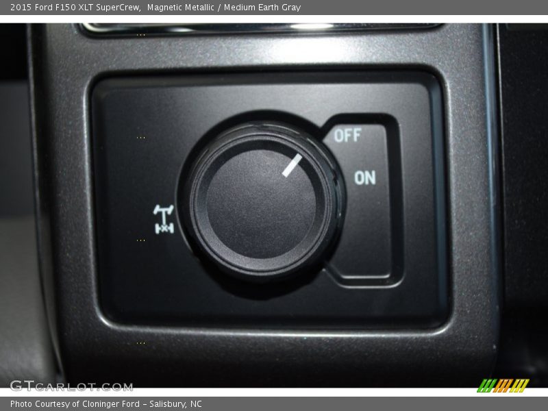 Magnetic Metallic / Medium Earth Gray 2015 Ford F150 XLT SuperCrew