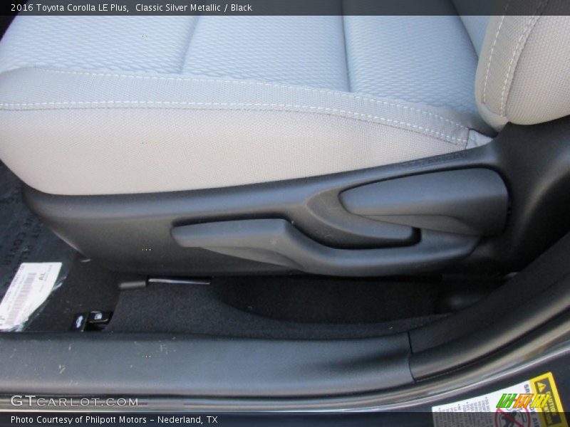 Classic Silver Metallic / Black 2016 Toyota Corolla LE Plus