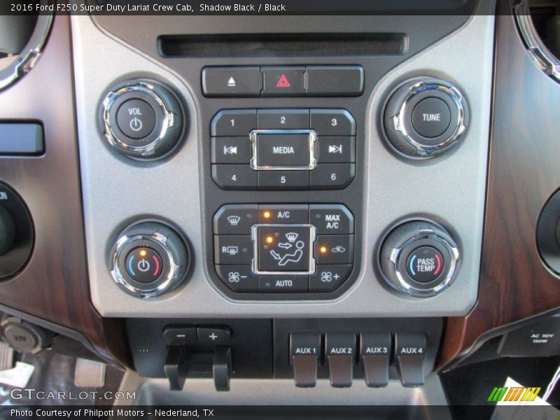 Shadow Black / Black 2016 Ford F250 Super Duty Lariat Crew Cab