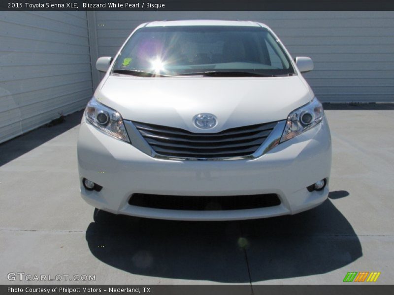 Blizzard White Pearl / Bisque 2015 Toyota Sienna XLE