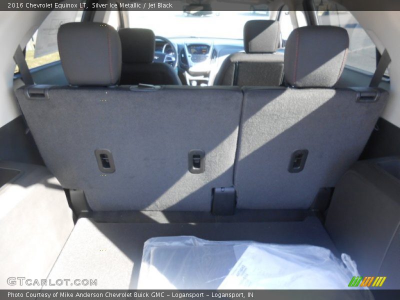 Silver Ice Metallic / Jet Black 2016 Chevrolet Equinox LT