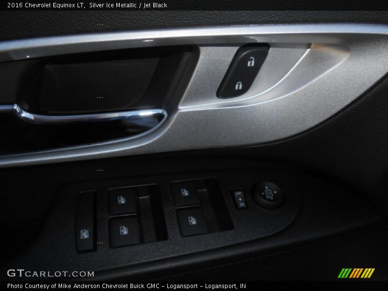 Silver Ice Metallic / Jet Black 2016 Chevrolet Equinox LT