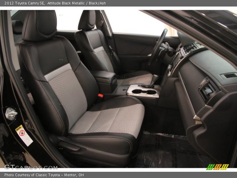 Attitude Black Metallic / Black/Ash 2012 Toyota Camry SE